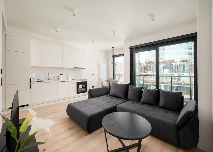 Towarowa Towers Deluxe By Bookinghost Warsaw