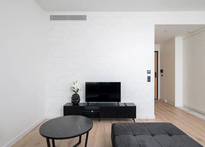 Apartment Towarowa Towers Deluxe By Bookinghost *