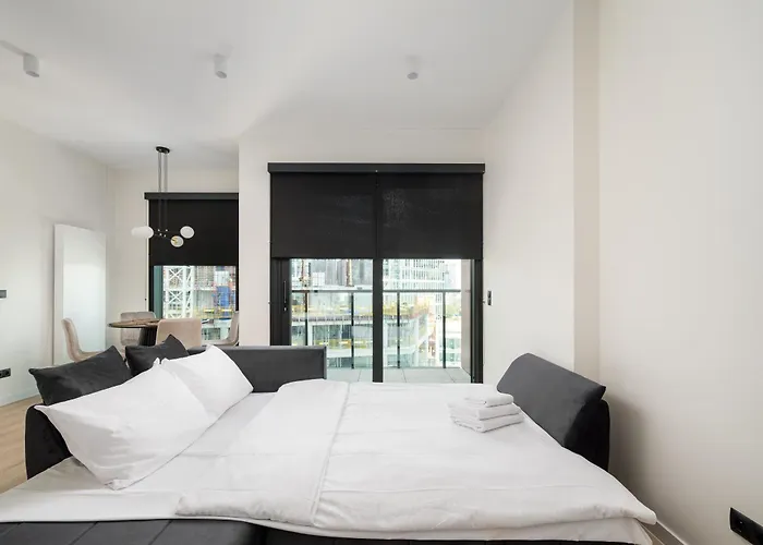 Towarowa Towers Deluxe By Bookinghost Apartment