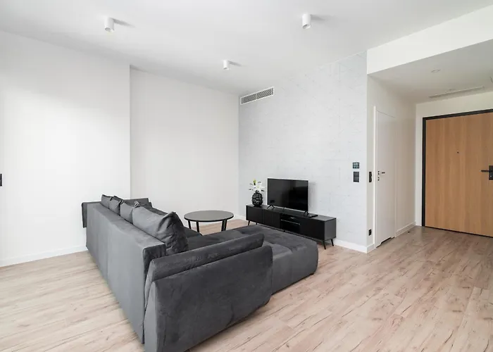 Apartment Towarowa Towers Deluxe By Bookinghost Warsaw