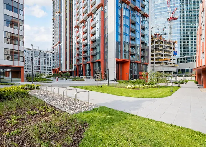 Towarowa Towers Deluxe By Bookinghost Apartment Warsaw