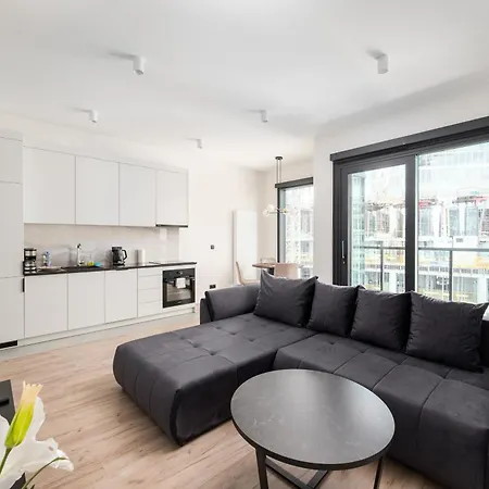 Apartamento Towarowa Towers Deluxe By Bookinghost *