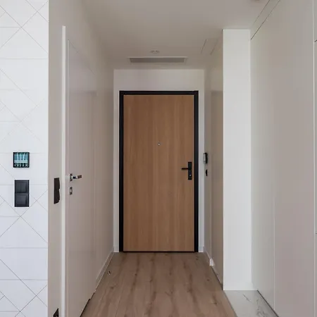 Towarowa Towers Deluxe By Bookinghost