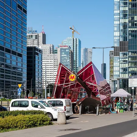 Towarowa Towers Deluxe By Bookinghost Apartmán